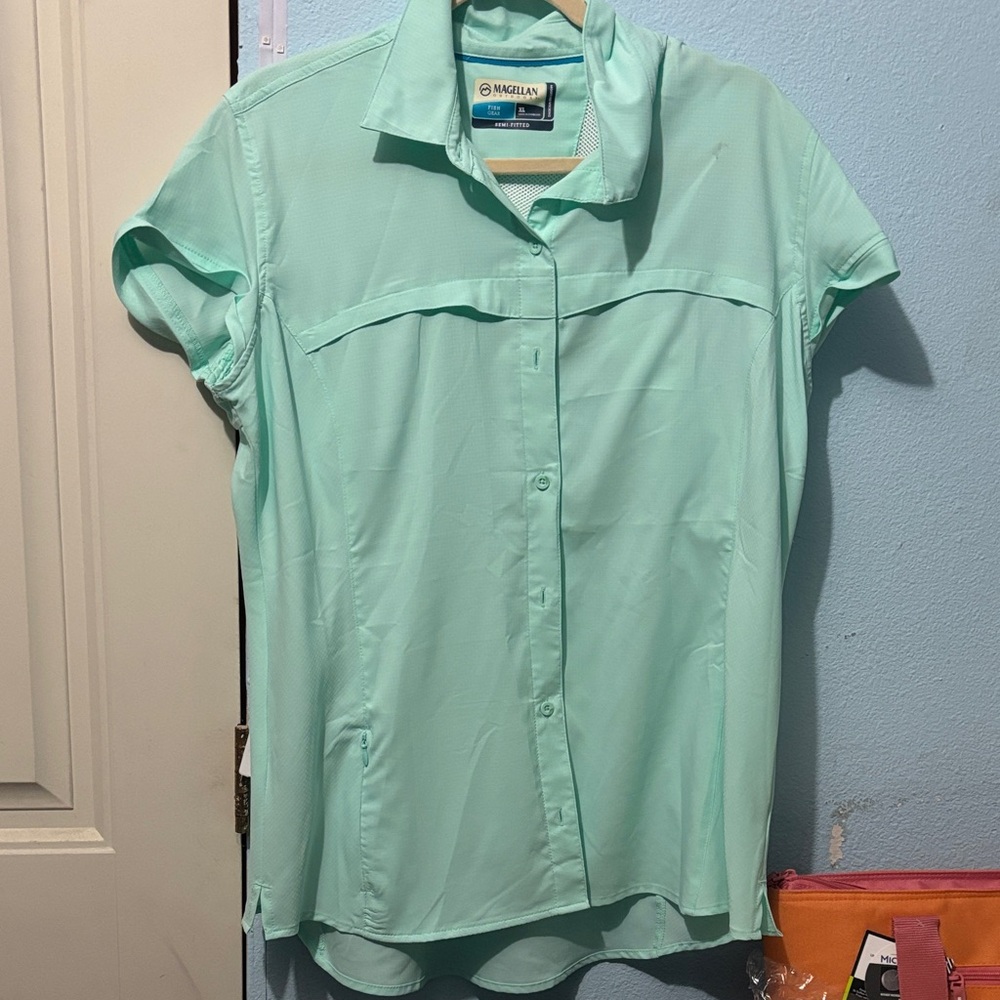 Magellan Outdoors Mint Button Down Shirt
